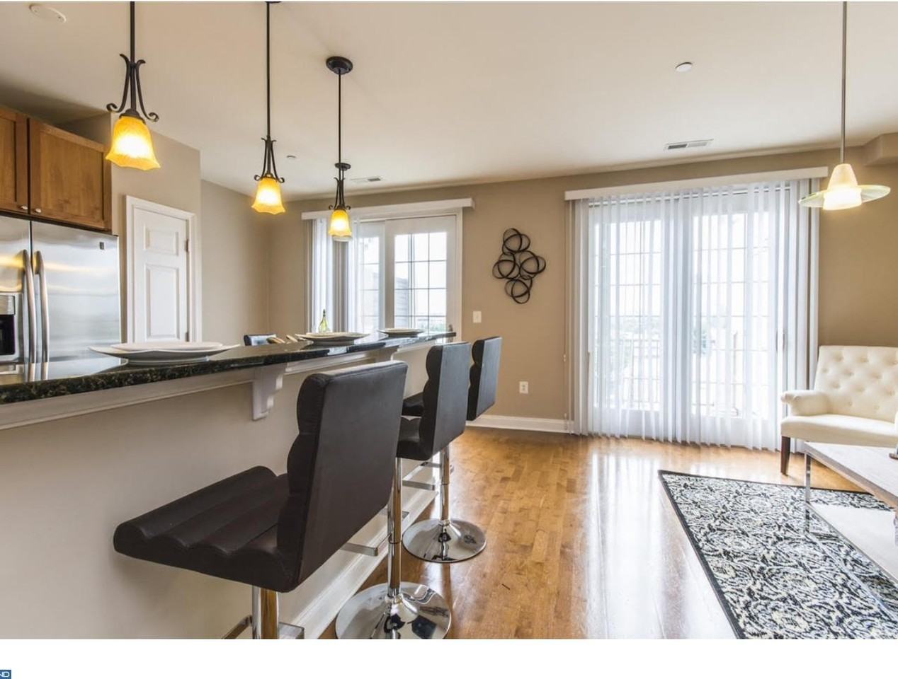 20 E Philadelphia Ave - Photo 3 of 22