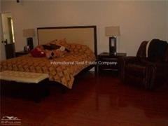 10248 Vestal Ct - Photo 3 of 12