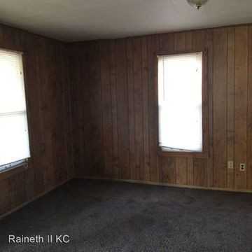 1429 N 28th St - Photo 2 of 7