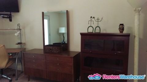 800 Lake Overlook - Photo 3 of 5