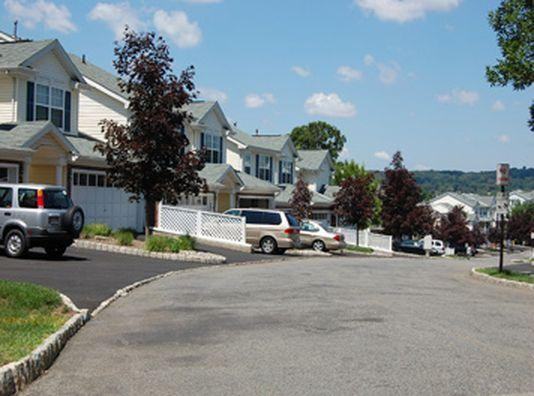 3510 Scenic Ct - Photo 3 of 39