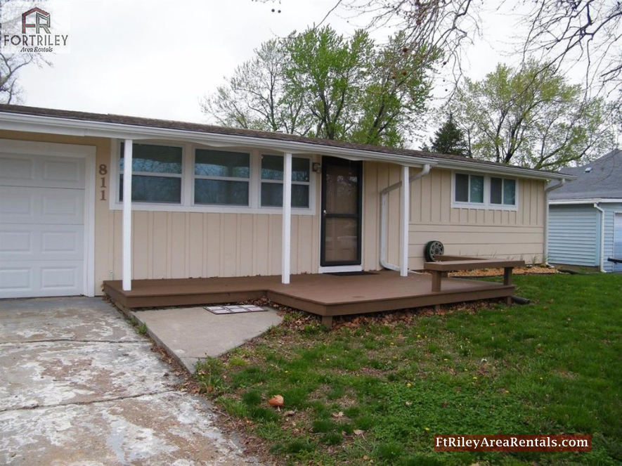 811 Grove St - Photo 3 of 28