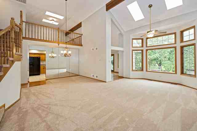 6518 W 126th Pl - Photo 2 of 15