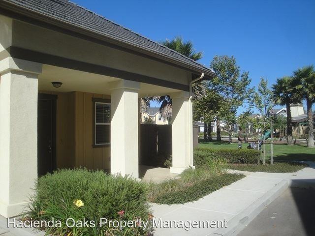 1641 Chianti Ln - Photo 2 of 10