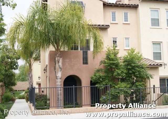 2486 Longstaff Ct - Photo 2 of 17