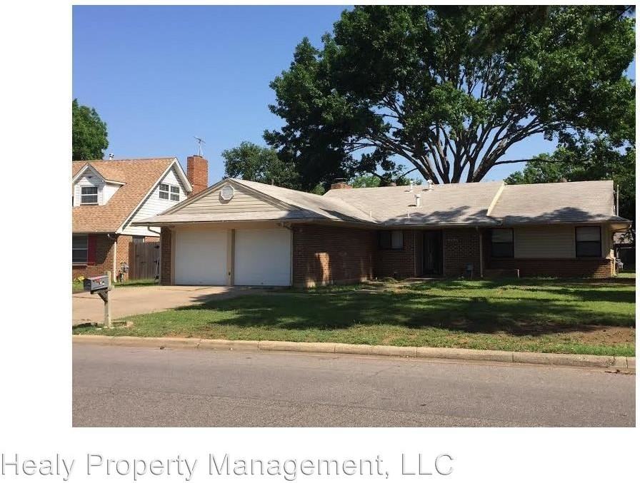 2701 Norwood Ln - Photo 2 of 24