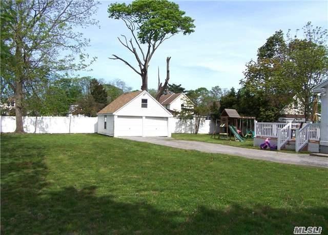 21 Rhodes Ave - Photo 2 of 13