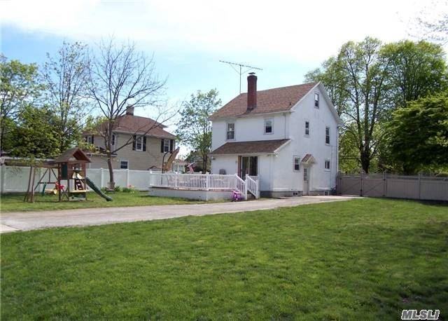21 Rhodes Ave - Photo 3 of 13