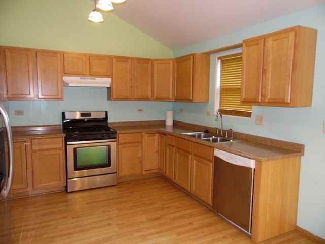 1509 Green Trails Dr - Photo 3 of 20