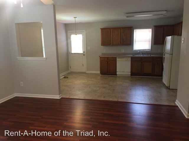 3802 Baylor St - Photo 3 of 10