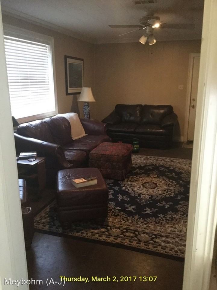 2116 Cresswell Dr - Photo 3 of 15