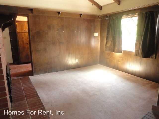 1453 State St - Photo 2 of 14