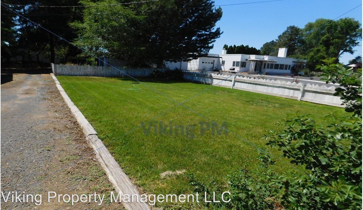 2625 N Main St - Photo 3 of 13