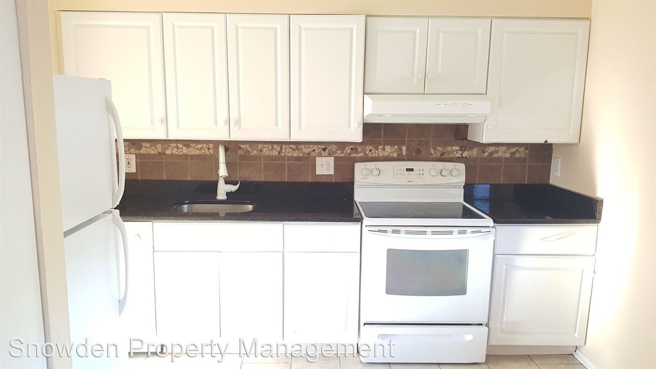 2034 Wildlife Dr - Photo 2 of 16