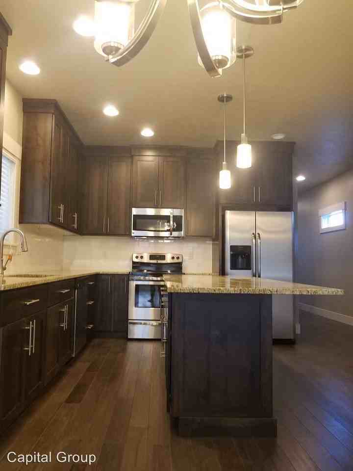 1822 S Owyhee St - Photo 3 of 13