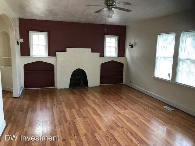 1507 Central Ave - Photo 2 of 4