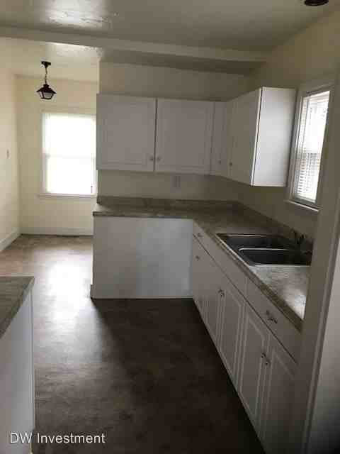 1507 Central Ave - Photo 3 of 4