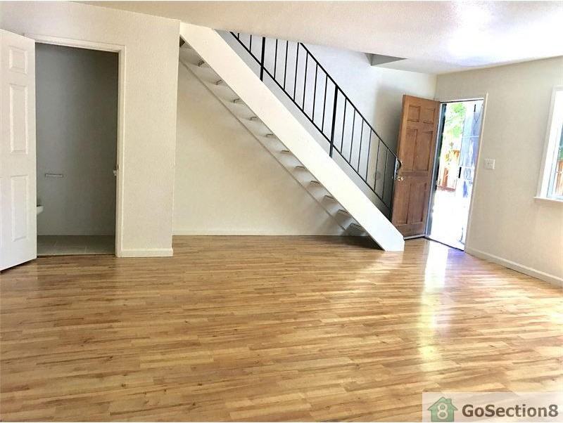 338 Battle Dance Dr - Photo 2 of 11