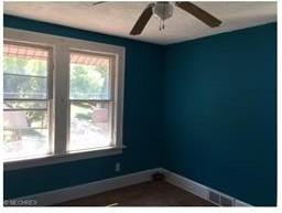 359 Saybolt Ave - Photo 2 of 8