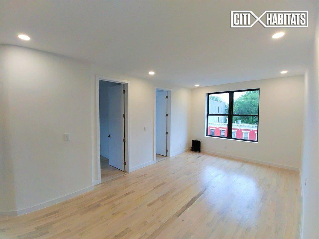 Malcolm X Blvd & Bainbridge St #7