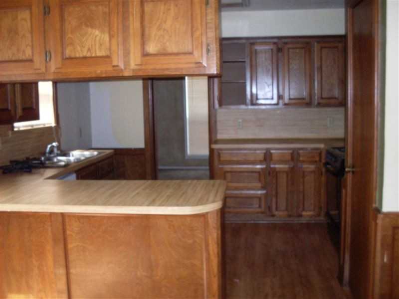 2519 Arbor Dr - Photo 2 of 5