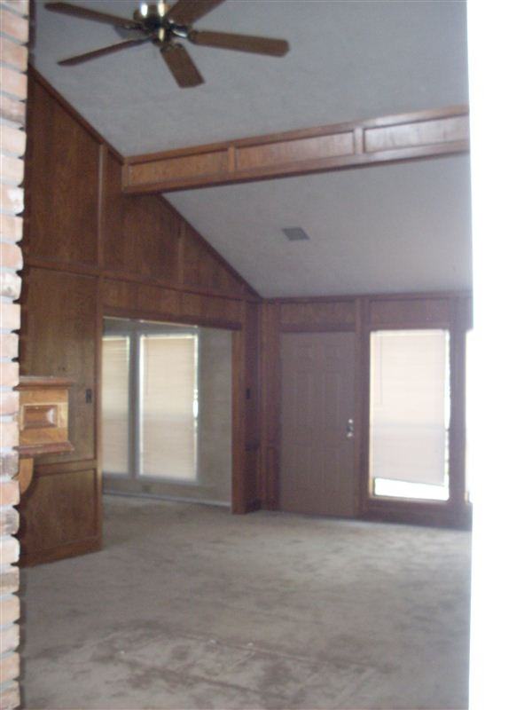 2519 Arbor Dr - Photo 3 of 5