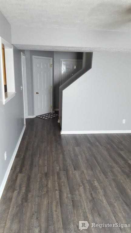 1035 Stonecrest Ct - Photo 3 of 7