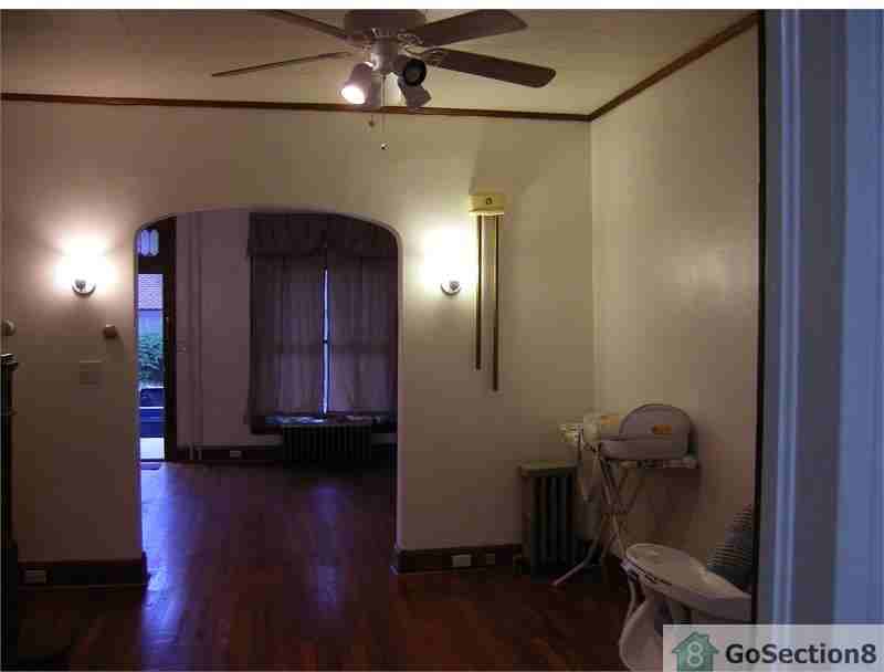 4729 Pennington Ave - Photo 3 of 24