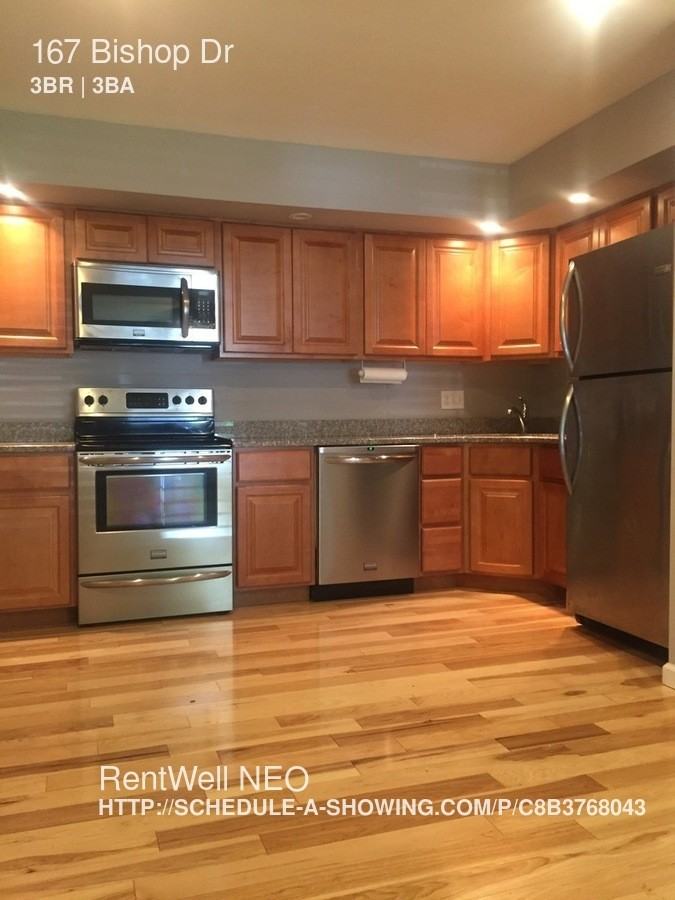 167 Bishop Dr - Photo 2 of 13