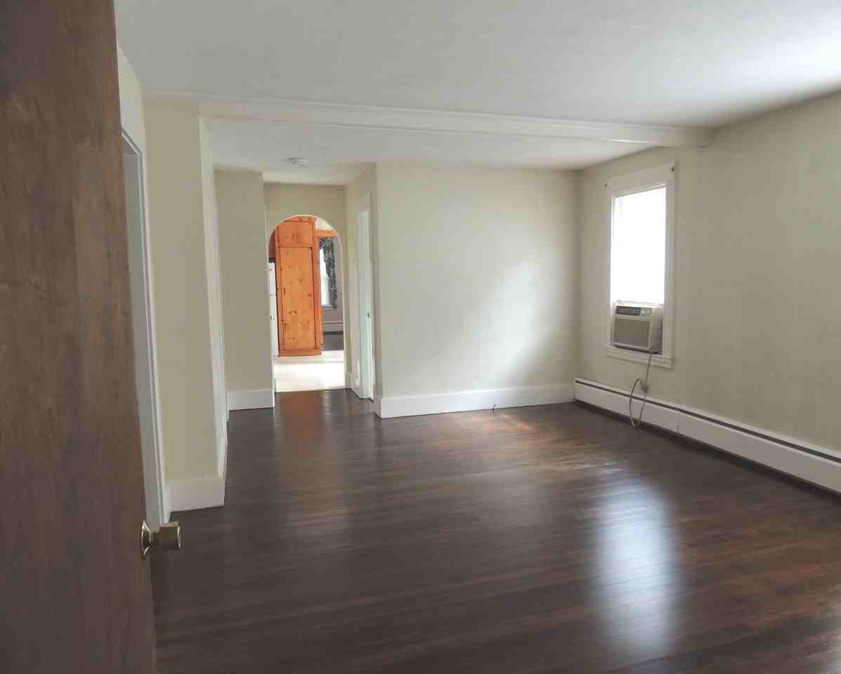 120 Concord Rd - Photo 2 of 8