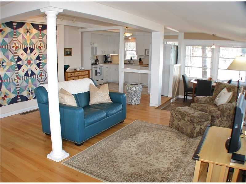 46 Rogers Point Dr - Photo 3 of 24