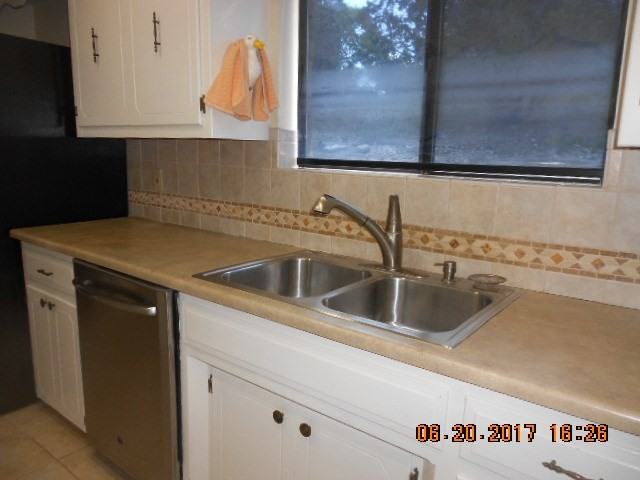 1609 Ranchero Rd - Photo 3 of 26