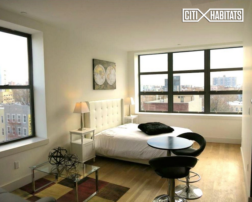 Metropolitan Avenue #1B