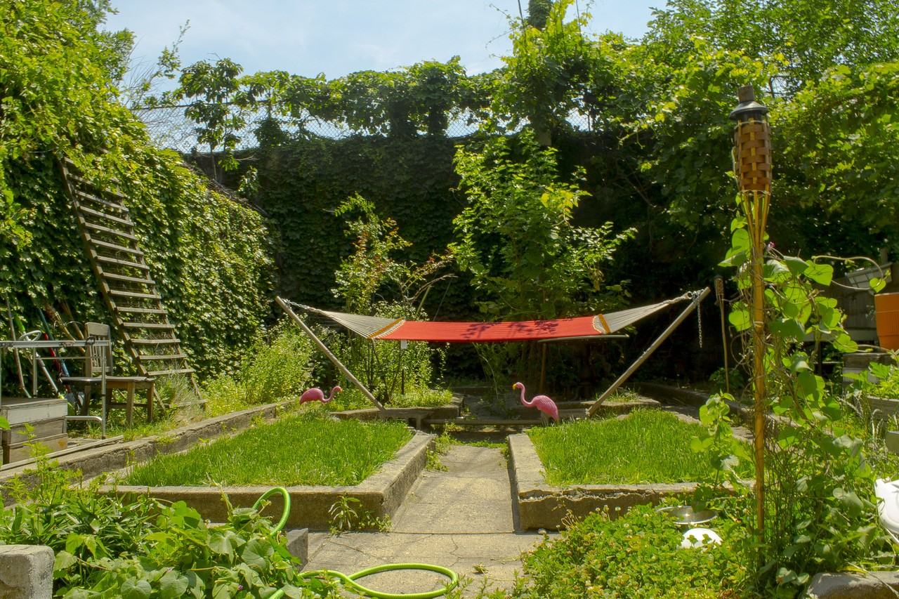 212 Montrose Avenue #1 - Photo 2 of 11