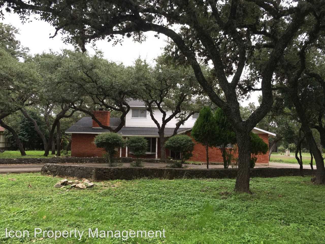 7922 Shady Hollow Ln - Photo 2 of 17