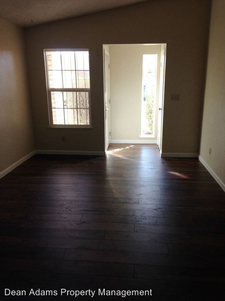 425 Cameron Way - Photo 2 of 5