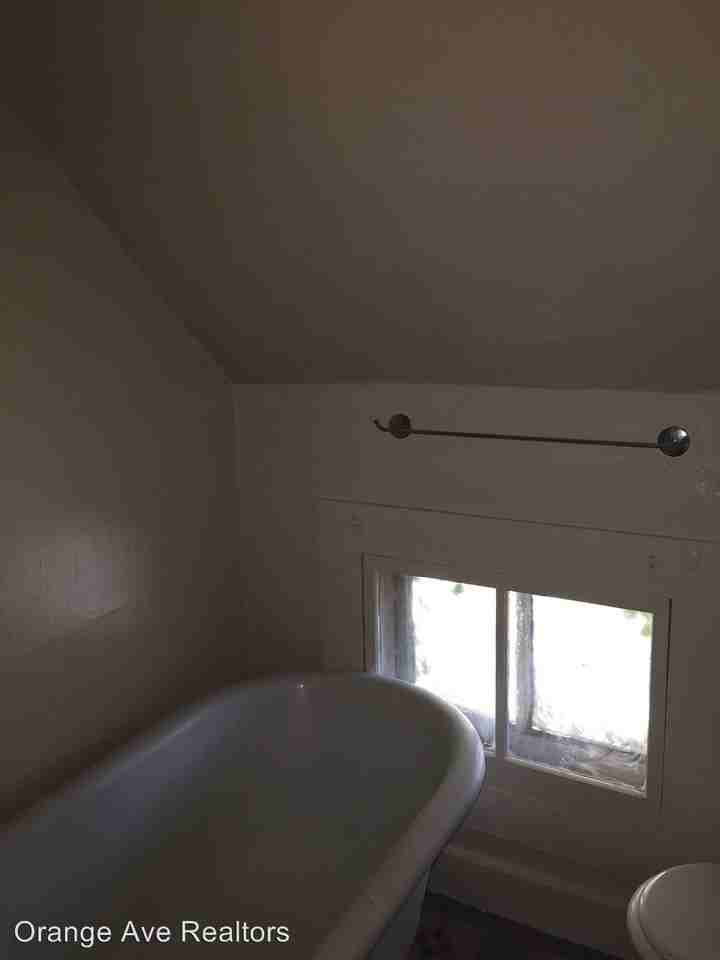 4034 N 6th St - Photo 2 of 7