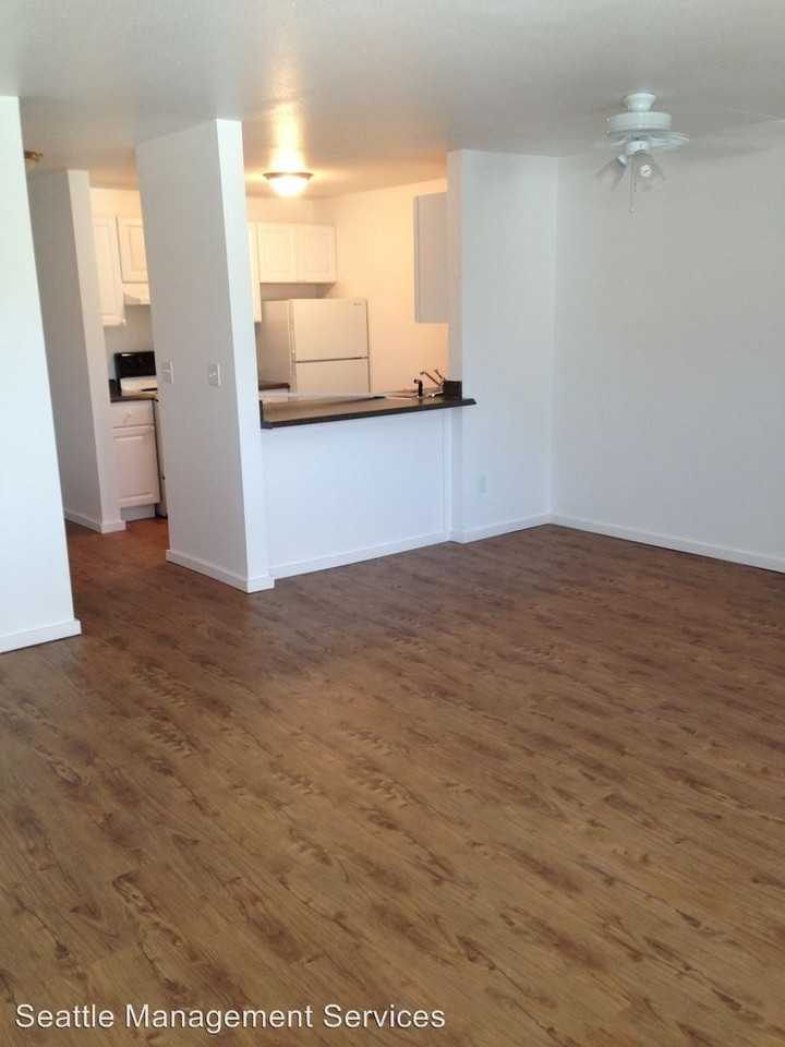 10730-10734 Stone Ave N - Photo 2 of 6