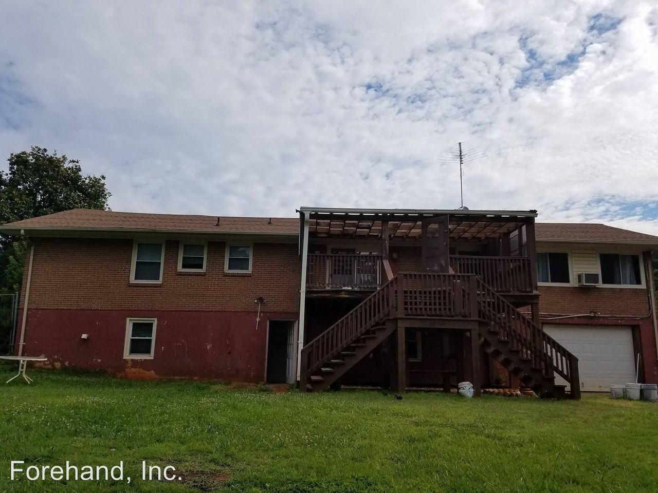 125 Moorman Dr - Photo 2 of 29