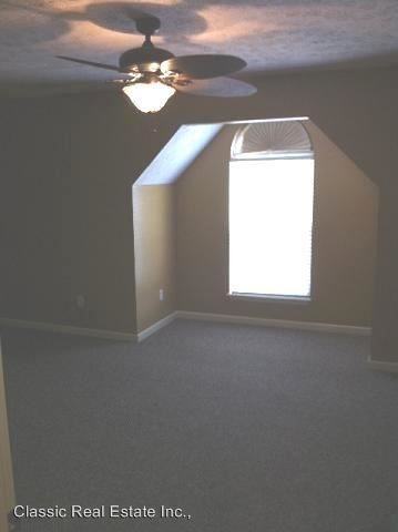 2185 Belmont Dr - Photo 2 of 19