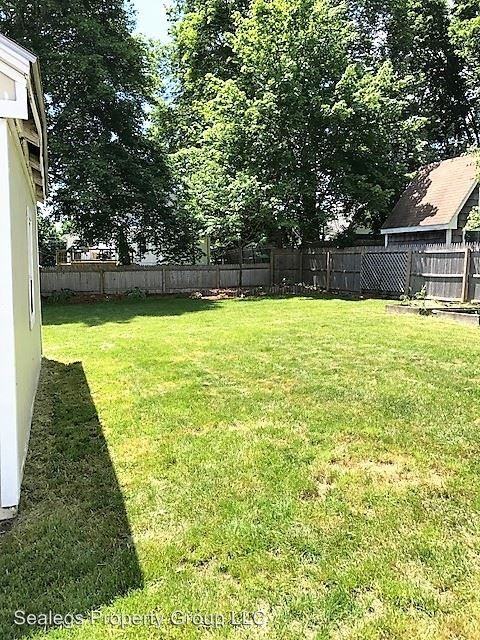 30 Columbus Ave - Photo 3 of 8