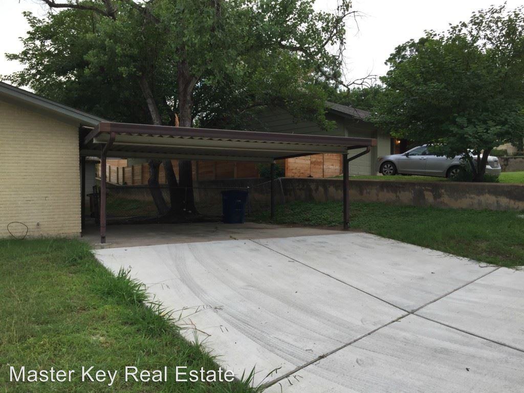 6813 Wake Forest Ln - Photo 2 of 14