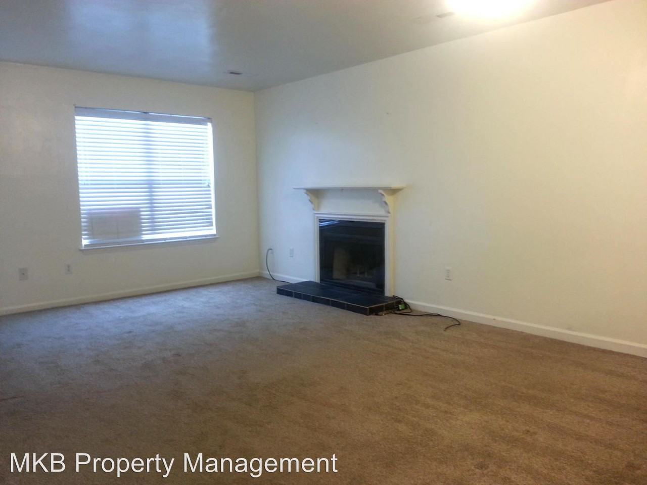 7181 Wild Cherry Ct - Photo 3 of 10