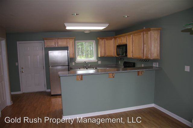 1872 Blackburn Way - Photo 2 of 16