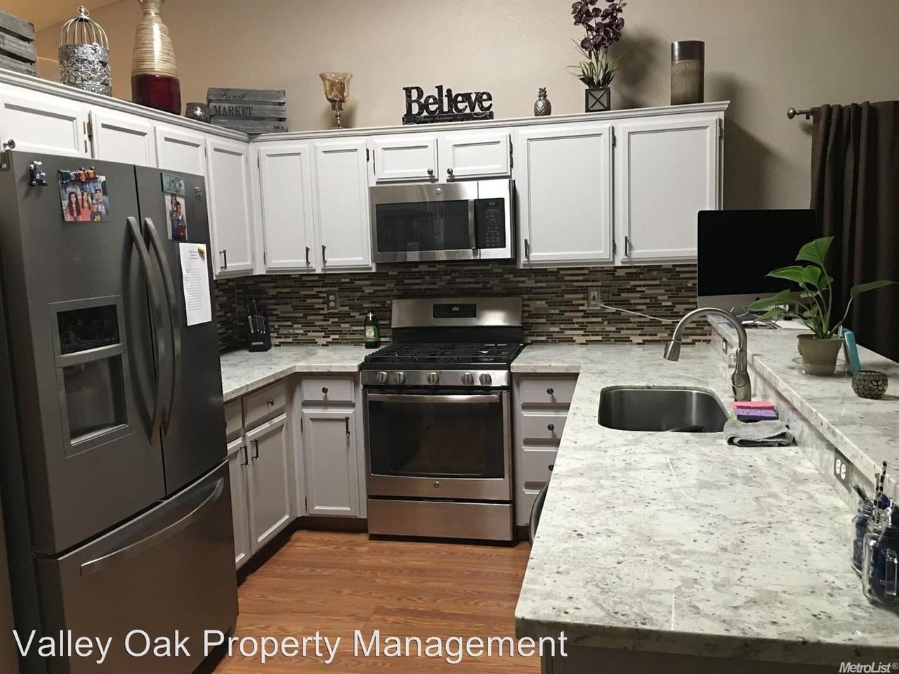 3043 Astoria Ct - Photo 2 of 5