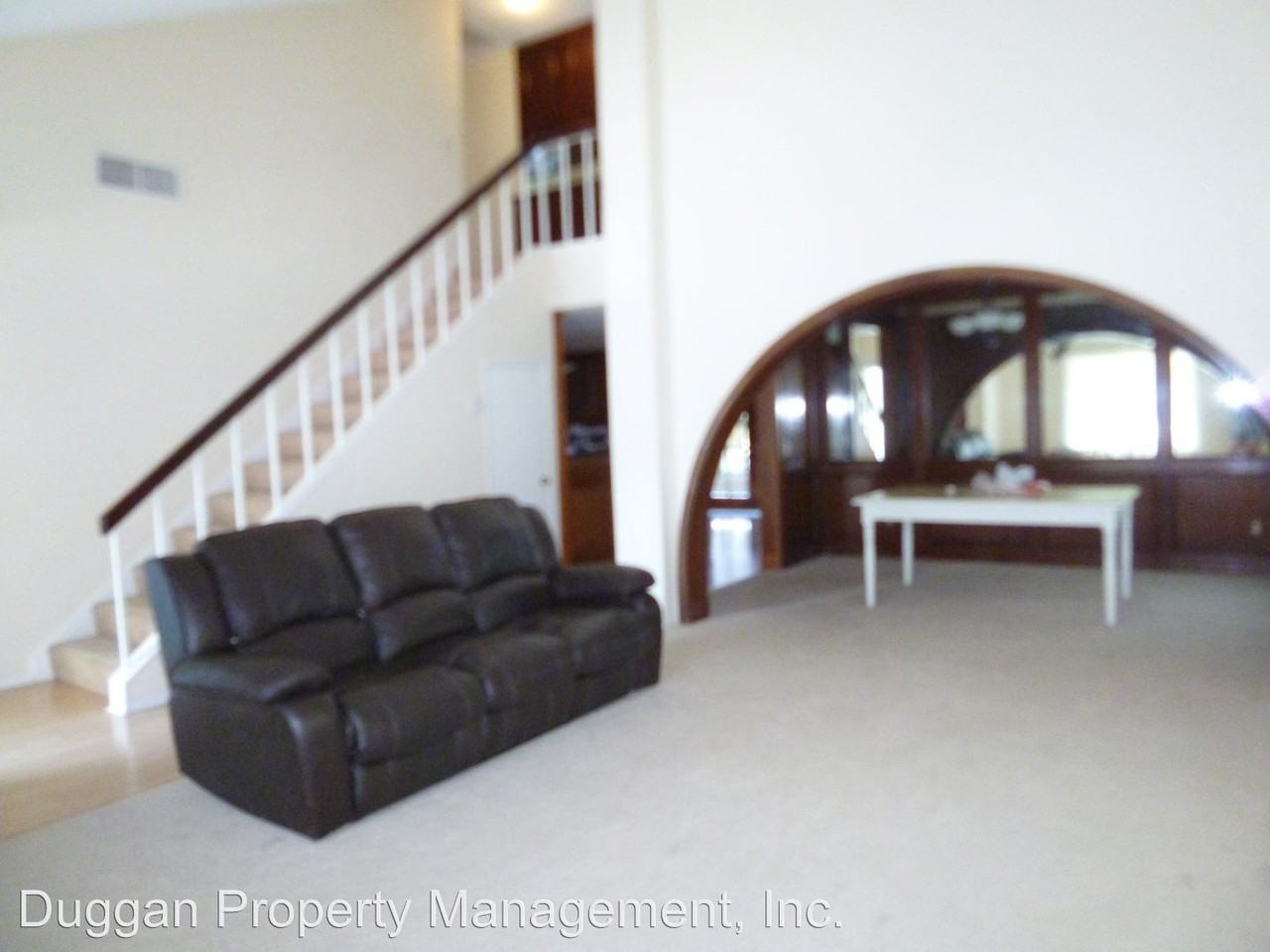 11454 Doral Ave - Photo 2 of 10