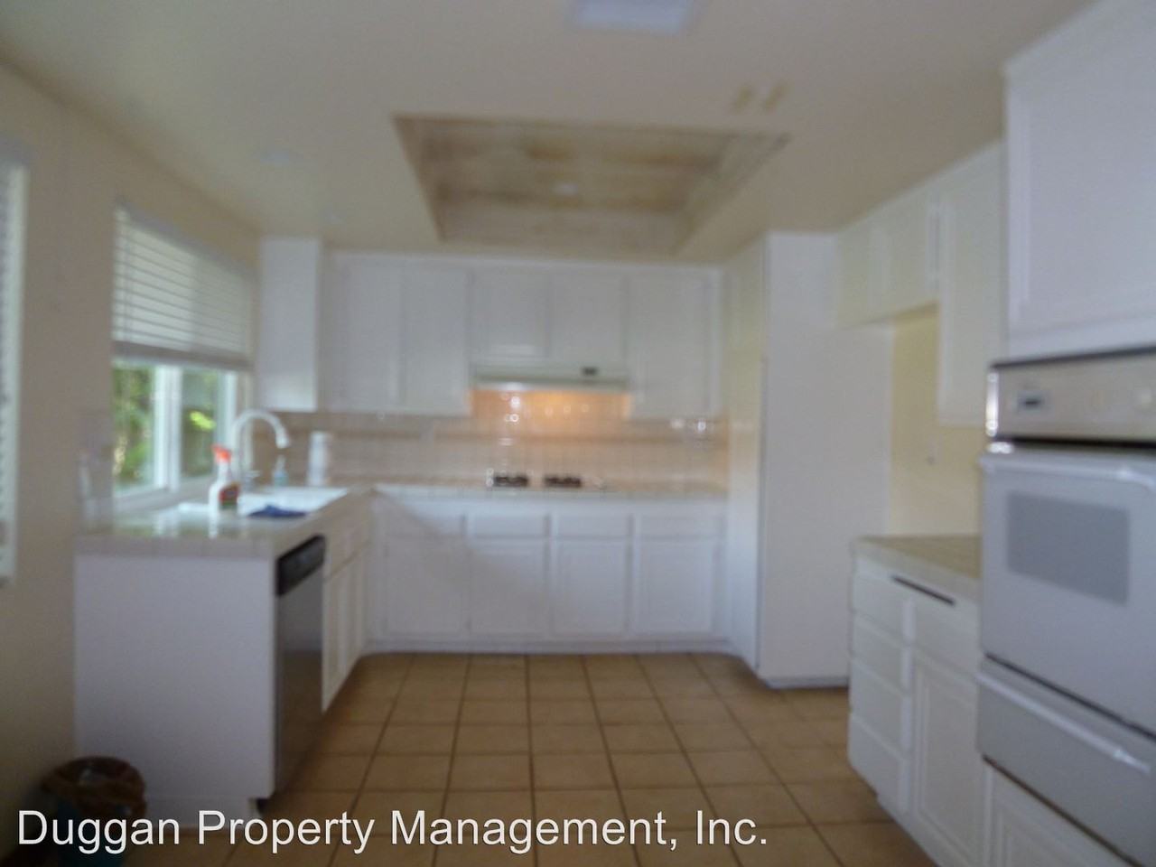 11454 Doral Ave - Photo 3 of 10