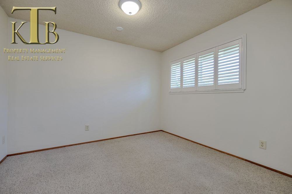 120 Rugosa Dr - Photo 3 of 14