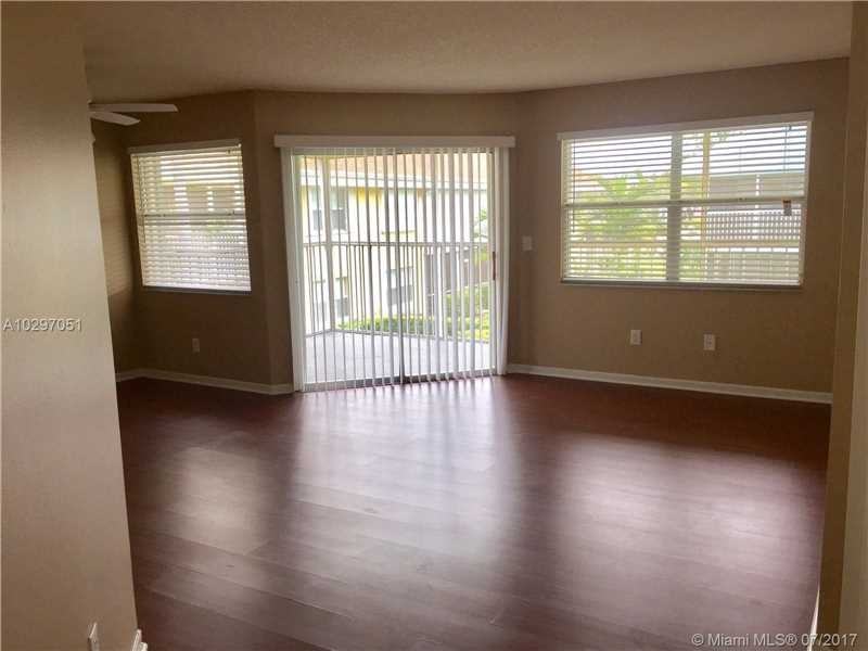 2212 SE 27th Dr #201B - Photo 3 of 23