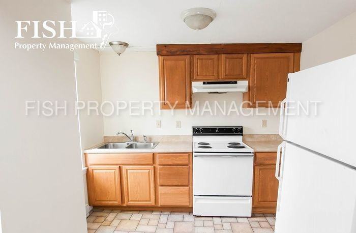 259 Main St - Photo 3 of 10